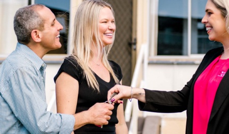 Do I Need A Conveyancer To Buy A House